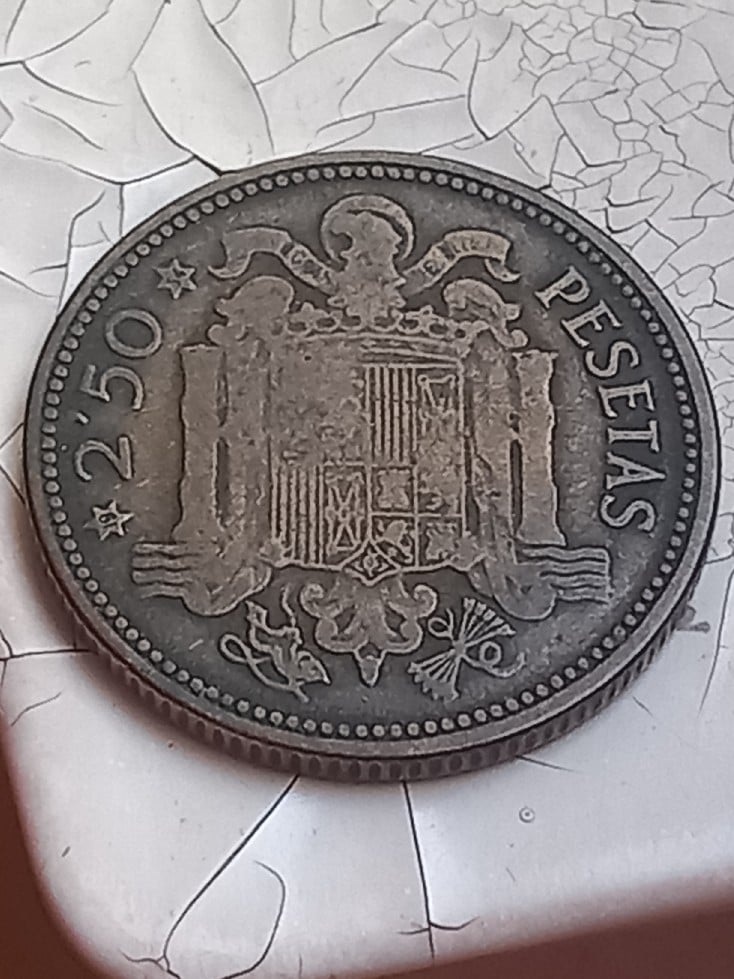 Foto 2 Moneda sin identificar: 2,50 pesetas 1953