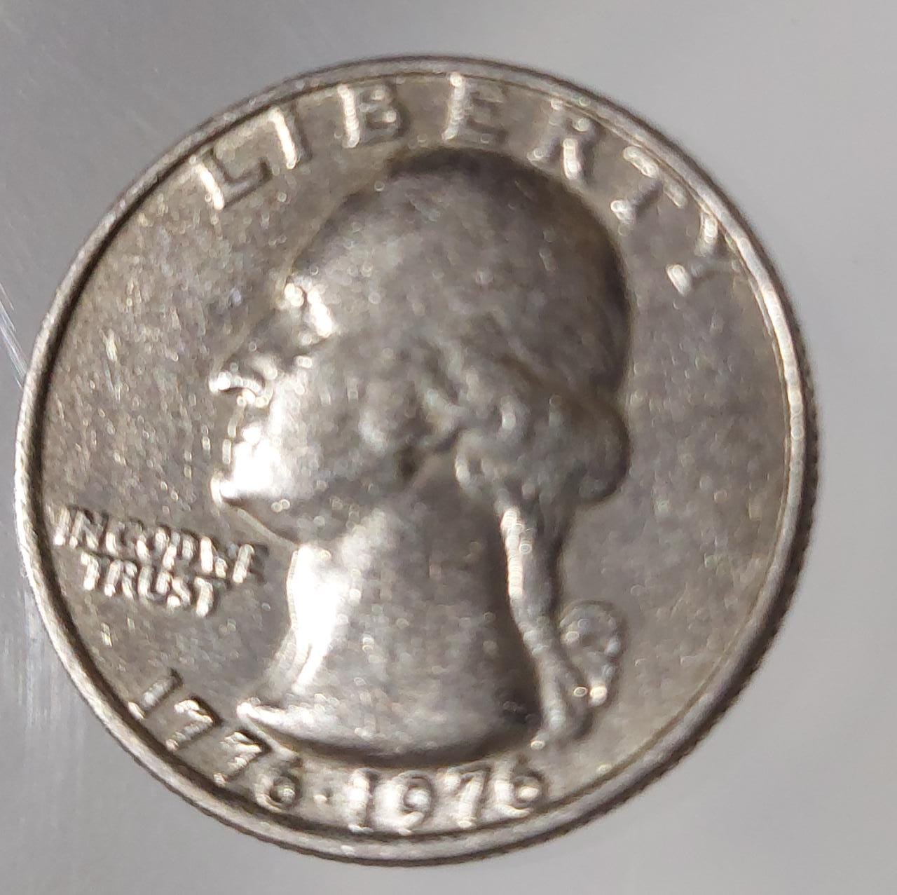 Foto 2 Moneda sin identificar: Bicentennial 1776-1976