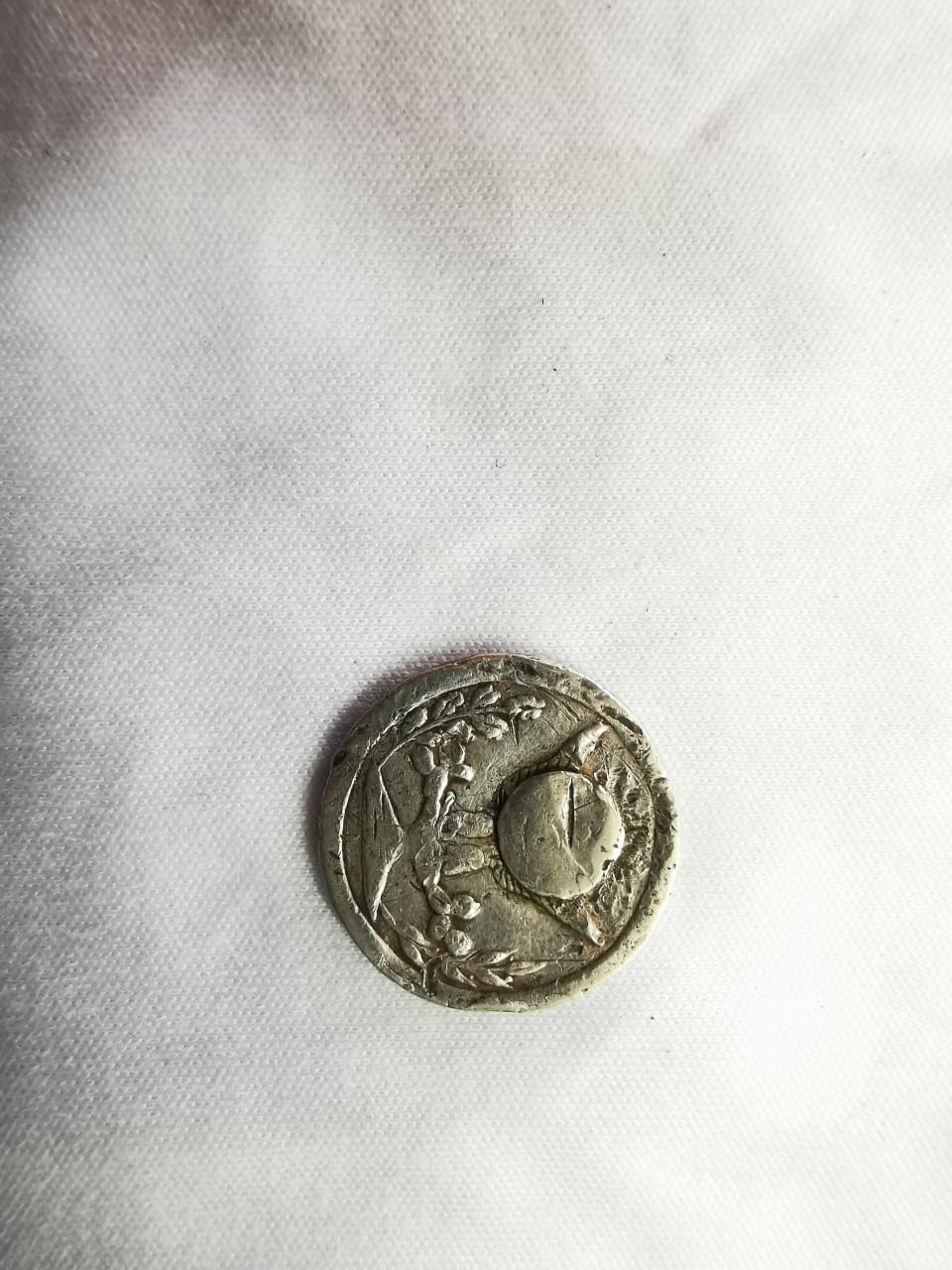 Foto 2 Moneda sin identificar: moneda mexicana