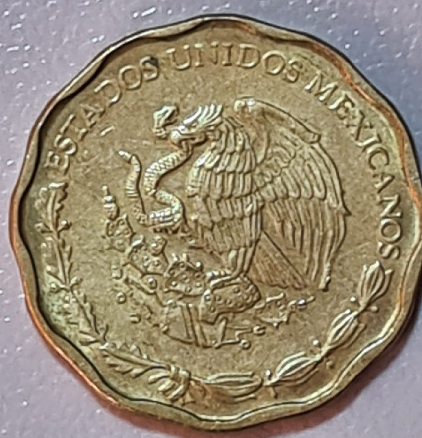 Foto 2 Moneda sin identificar: 20 c México 1987