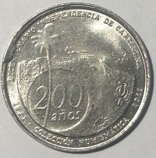 Foto 1 Moneda sin identificar: Moneda 200 años de independencia del año 2011