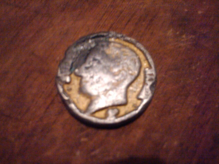 Foto 1 Moneda sin identificar: Ayuuudaaa