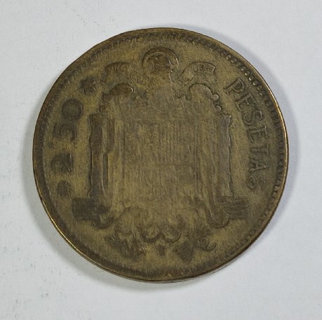 Foto 2 Moneda sin identificar: 2,50 Pesetas de 1953